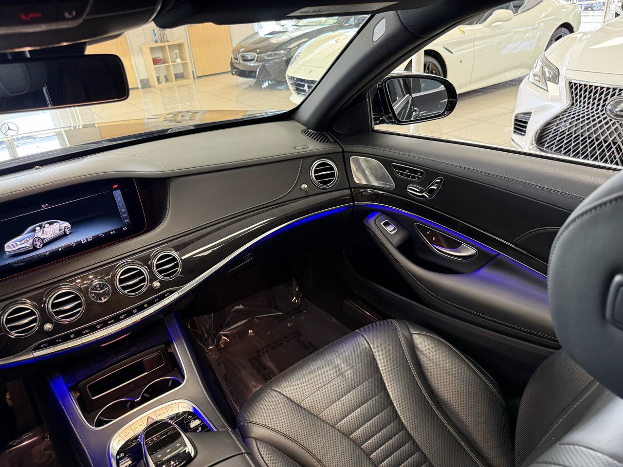Used 2018 Mercedes-Benz S 560 Sedan image 12