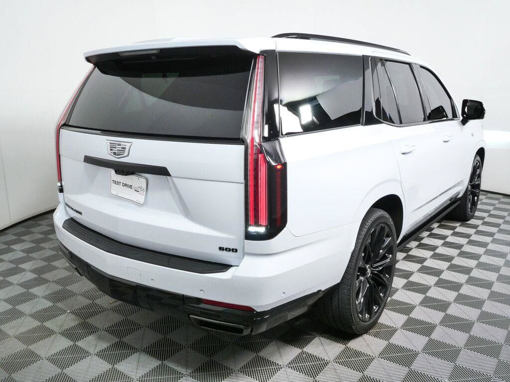 Used 2026 Cadillac Escalade Platinum Sport w/ LPO, ONYX Package AWD/4WD image 30