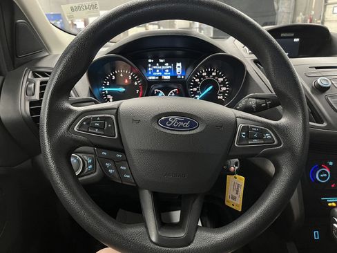 Used 2018 Ford Escape SE FWD image 21