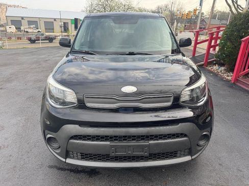 Used 2019 Kia Soul image 2