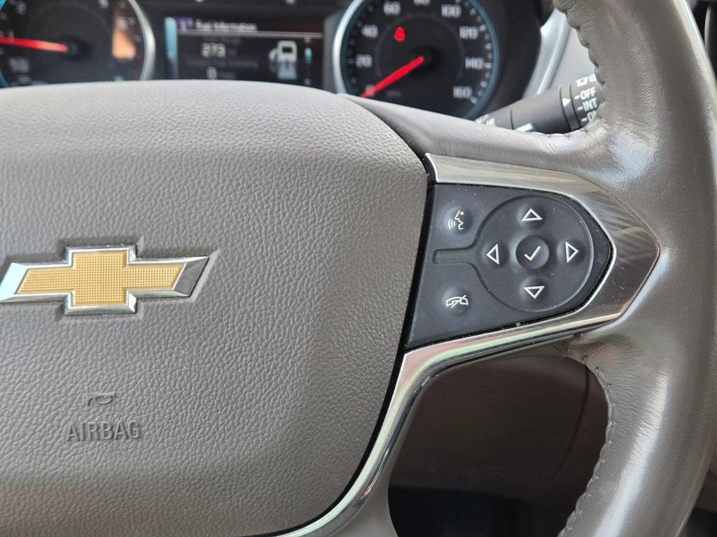 Used 2019 Chevrolet Traverse Premier w/ Driver Confidence II Package FWD image 24