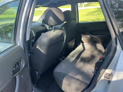 Used 2007 Ford Focus SE FWD image 10
