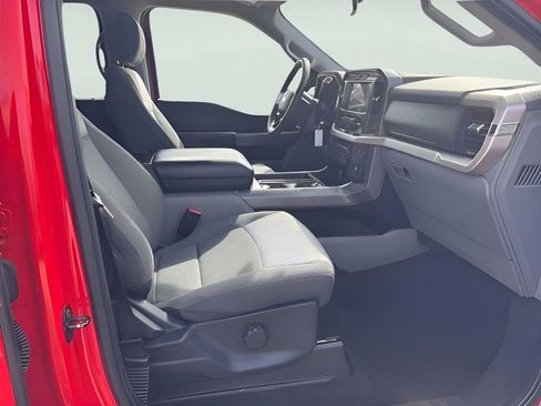 Used 2021 Ford F150 XLT image 39