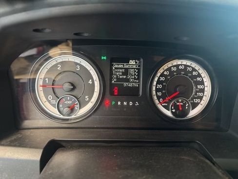 Used 2016 RAM 2500 Tradesman w/ Chrome Appearance Group AWD/4WD image 7