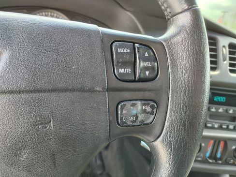 Used 2003 Chevrolet Monte Carlo SS w/ Mirror Group FWD image 13