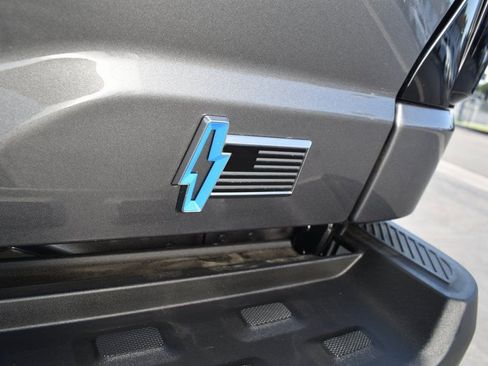 Used 2025 Ford F150 Lightning Lariat AWD/4WD image 10