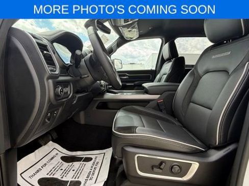 Used 2025 RAM 1500 Laramie AWD/4WD image 10