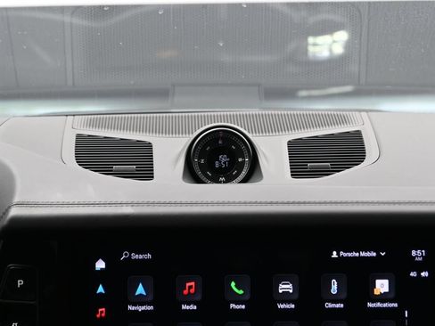 Certified 2025 Porsche Cayenne GTS AWD/4WD image 24