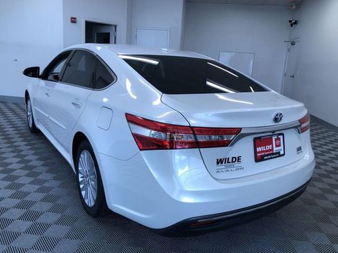 Used 2015 Toyota Avalon XLE Touring FWD image 7