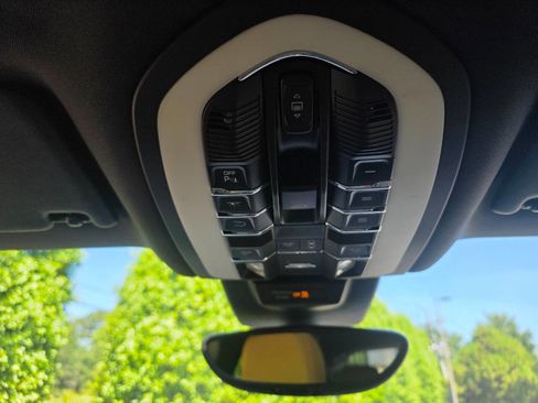 Used 2018 Porsche Macan S AWD/4WD image 28