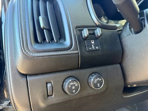 Used 2017 GMC Canyon Denali image 21