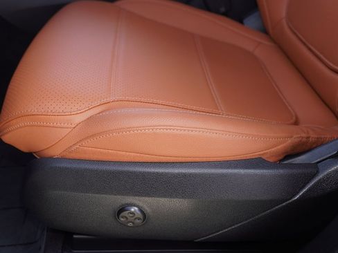 Used 2026 Mercedes-Benz GLC 300 image 14