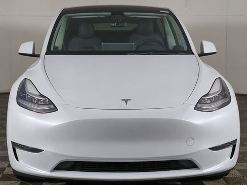 Used 2023 Tesla Model Y AWD image 12