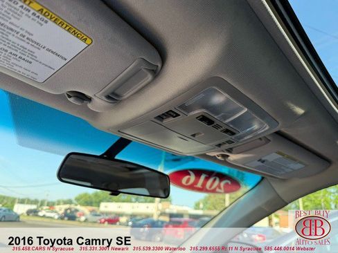 Used 2016 Toyota Camry SE FWD image 22