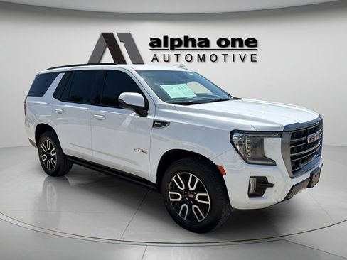 Used 2023 GMC Yukon AT4 w/ AT4 Premium Package AWD/4WD image 3