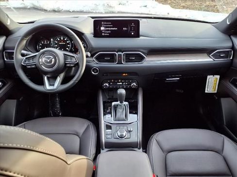 New 2025 MAZDA CX-5 Signature image 9