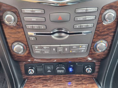 Used 2019 Nissan Armada Platinum w/ Captain's Chairs Package AWD/4WD image 14