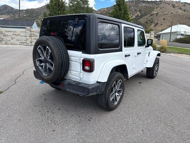 Used 2024 Jeep Wrangler Unlimited AWD/4WD image 9