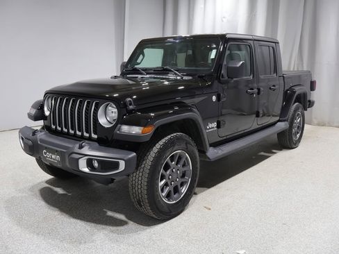 Used 2020 Jeep Gladiator Overland AWD/4WD image 6