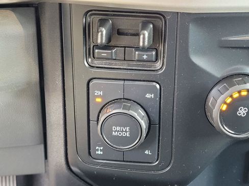 Used 2024 Ford F250 XL w/ STX Appearance Package AWD/4WD image 14