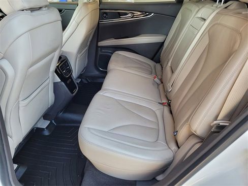 Used 2022 Lincoln Nautilus Reserve w/ Equipment Group 201A image 18