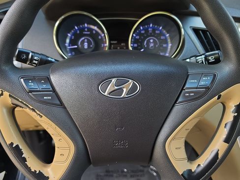 Used 2013 Hyundai Sonata GLS FWD image 12