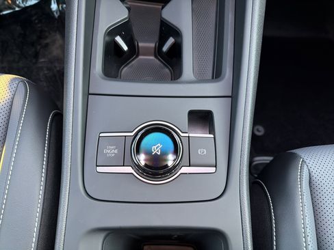 New 2026 Volkswagen Tiguan SE image 21