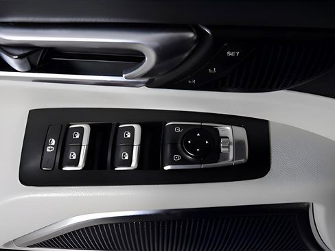 Used 2021 Kia Telluride SX w/ Nightfall Edition Package image 19