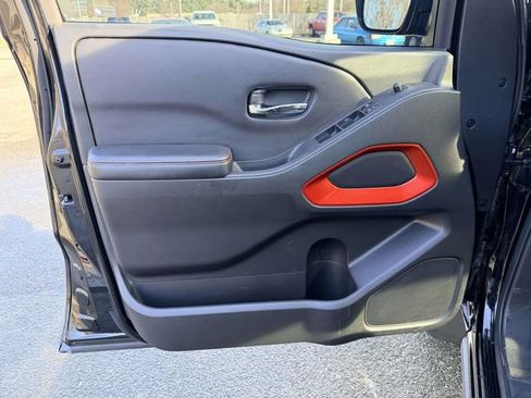 Used 2025 Nissan Frontier PRO-4X w/ Tow Package image 16