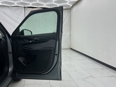 Used 2024 Chevrolet TrailBlazer LS FWD image 19