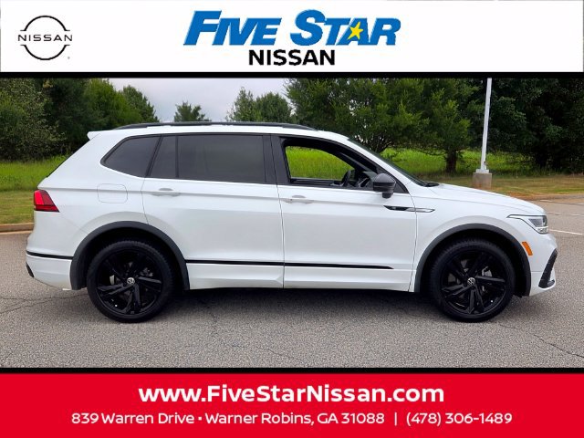 Used 2024 Volkswagen Tiguan SE R-Line FWD image 15