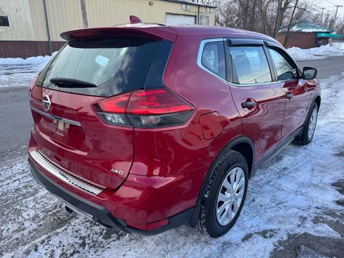 Used 2017 Nissan Rogue S image 5