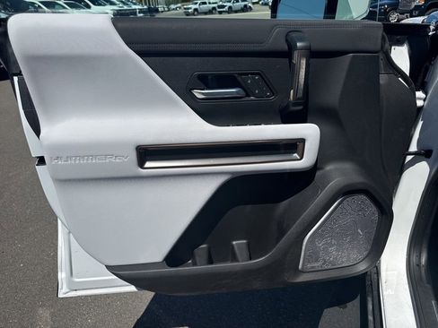 Used 2025 GMC Hummer EV 2X AWD/4WD image 29