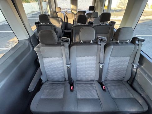 Used 2023 Ford Transit 350 XLT image 9