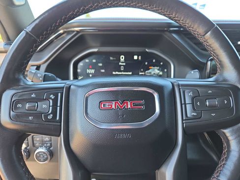 Used 2022 GMC Sierra 1500 AT4 w/ AT4 Premium Package AWD/4WD image 23