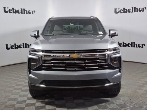 New 2026 Chevrolet Suburban Premier image 2