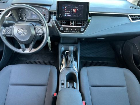 Used 2025 Toyota Corolla LE image 13