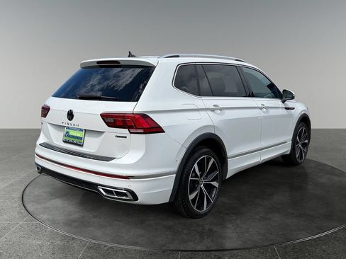 Used 2024 Volkswagen Tiguan SEL R-Line AWD/4WD image 9