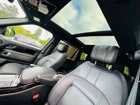 Used 2018 Land Rover Range Rover Long Wheelbase Supercharged image 13