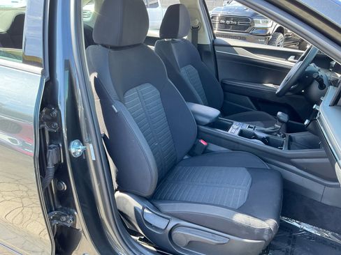 Used 2025 Kia K5 LXS FWD image 21