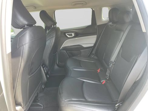 Used 2022 Jeep Compass Limited AWD/4WD image 19