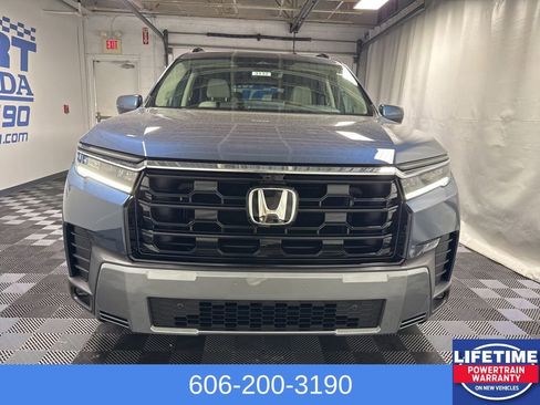 New 2026 Honda Pilot Touring image 2