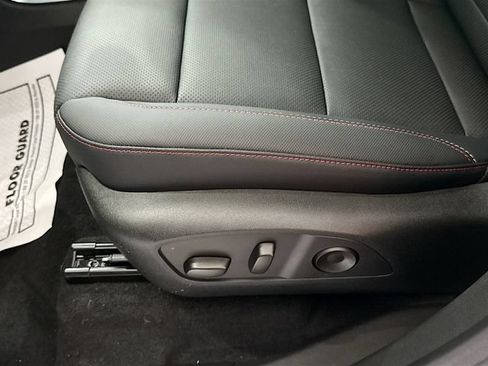 New 2026 Chevrolet Traverse Z71 w/ Enhanced Driving Package AWD/4WD image 19
