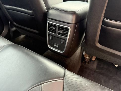 Used 2015 Dodge Charger SXT w/ AWD Plus Group image 13