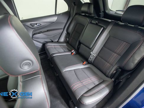 Used 2022 Chevrolet Equinox RS w/ LPO, Floor Liner Package FWD image 32