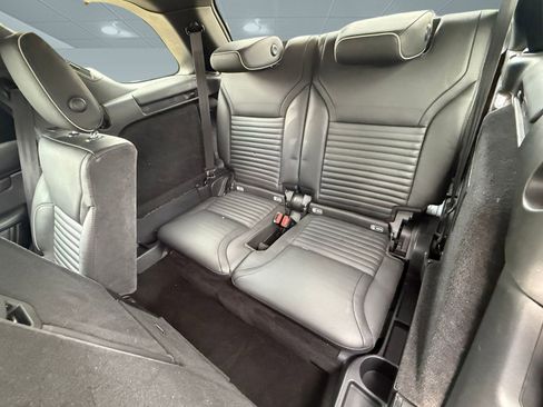 Used 2019 Land Rover Discovery HSE Luxury image 22