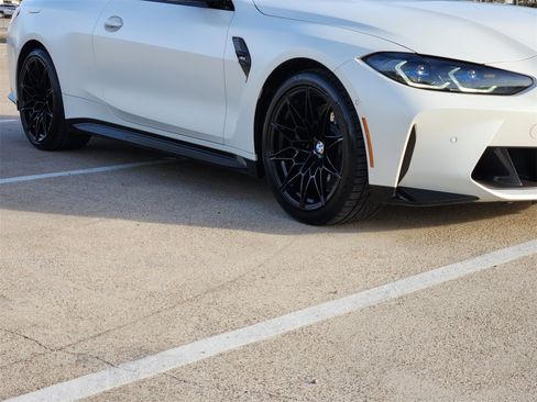 Used 2021 BMW M4 Coupe w/ M Carbon Exterior Package image 11