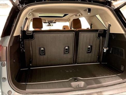 New 2026 Nissan Pathfinder Platinum image 44