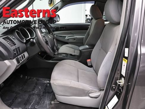Used 2015 Toyota Tacoma 2WD Access Cab image 14