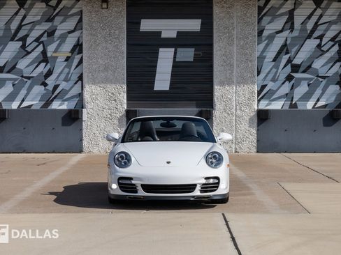 Used 2012 Porsche 911 Turbo image 3